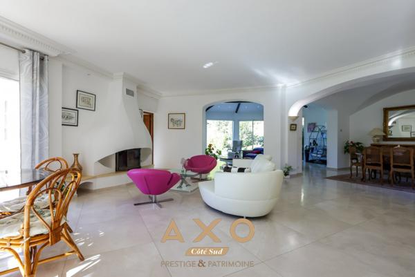 LE MONTAIGUET - MAISON - 240 M2 - PARC 10 000 M2 - PISCINE - POOL HOUSE - 1 499 000