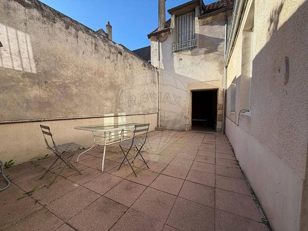Maison 2 chambre(s) à vendre - La Charité-sur-Loire, Nièvre - 58
