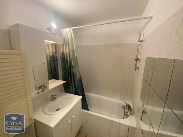Appartement à louer 2 pièces 53.66m² Genlis (21110)