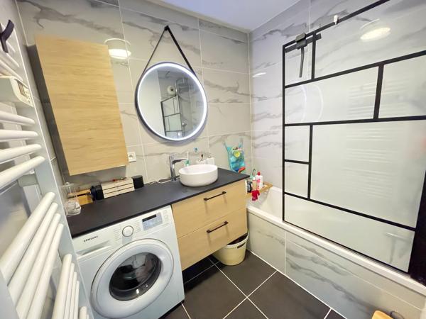 Appartement 3 pièce(s) 2 chambre(s) 61 m²