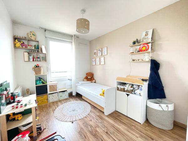 Appartement 3 pièce(s) 2 chambre(s) 61 m²