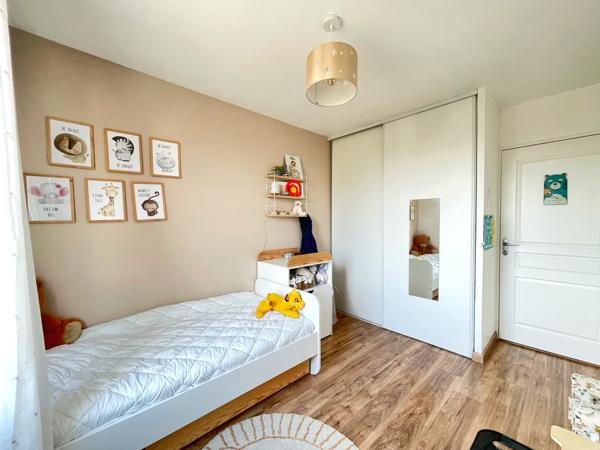Appartement 3 pièce(s) 2 chambre(s) 61 m²