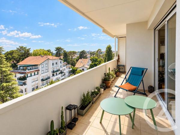 Appartement F3 à vendre  3 pièces - 73,80 m 2   BIARRITZ  - 64