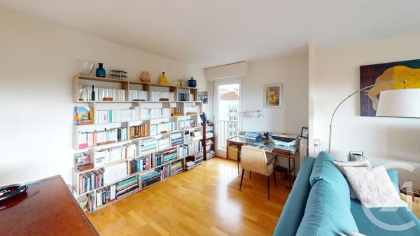 Appartement F3 à vendre  3 pièces - 73,80 m 2   BIARRITZ  - 64