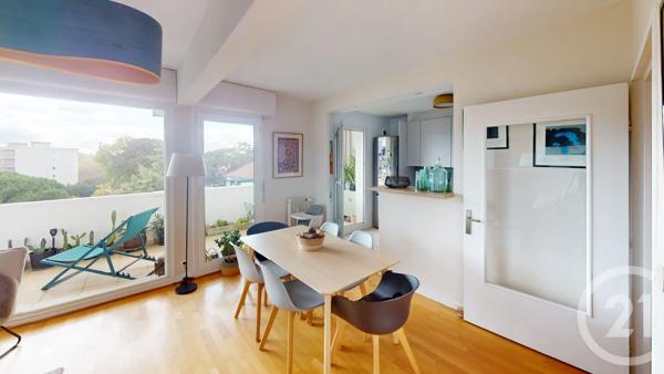 Appartement F3 à vendre  3 pièces - 73,80 m 2   BIARRITZ  - 64