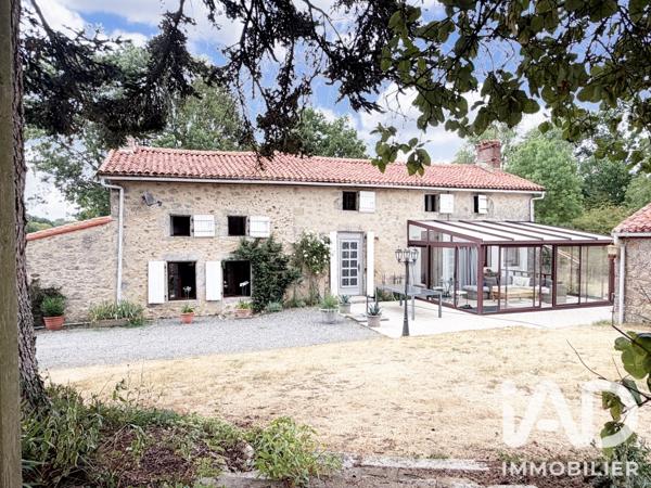 Maison à vendre 7 pièces 147 m² Vernoux-en-Gâtine