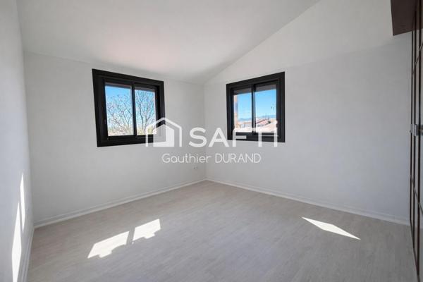 Bien rare sur le secteur : villa 4 chambres avec suite en rez-de-chaussée, piscine et sous-sol aménageable.