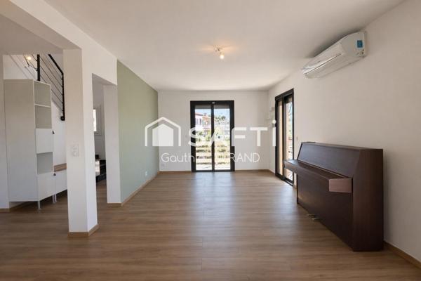 Bien rare sur le secteur : villa 4 chambres avec suite en rez-de-chaussée, piscine et sous-sol aménageable.