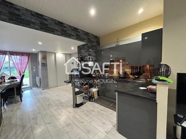 Amiens, Amiénoise avec jardin, 2 chambres, grand palier bureau.