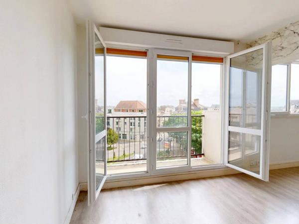 Appartement de Type T3 - Balcon & Ascenseur