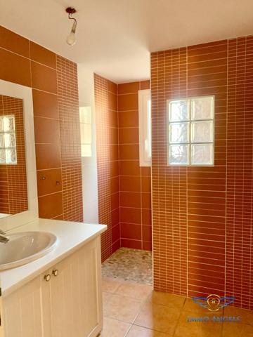 BAILLARGUES-TRES BELLE MAISON 4 CHAMBRES-PISCINE-GARAGE-TERRAIN 400 M2