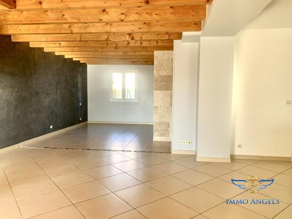 BAILLARGUES-TRES BELLE MAISON 4 CHAMBRES-PISCINE-GARAGE-TERRAIN 400 M2