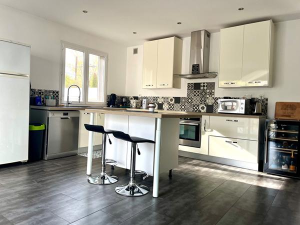 Maison récente de 2011 avec jardin, terrasse, 3 chambres