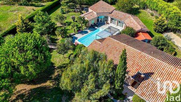 Maison à vendre 10 pièces 297 m² Saint-Genis-Laval