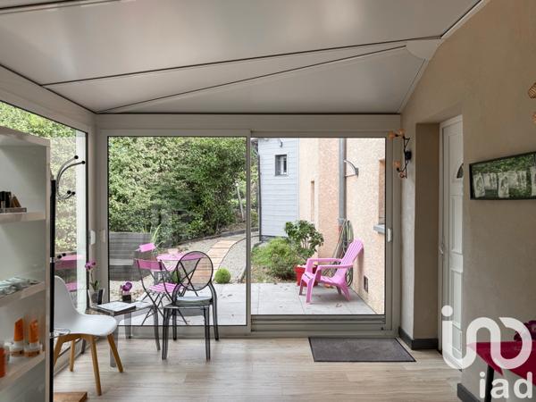 Maison à vendre 10 pièces 297 m² Saint-Genis-Laval