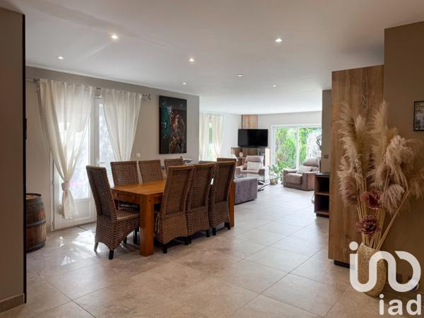 Maison à vendre 10 pièces 297 m² Saint-Genis-Laval