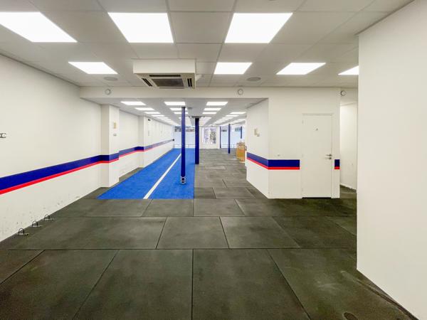 Paris 2ème - À LOUER - Local commercial haut de gamme de 280 m²