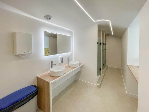 Paris 2ème - À LOUER - Local commercial haut de gamme de 280 m²