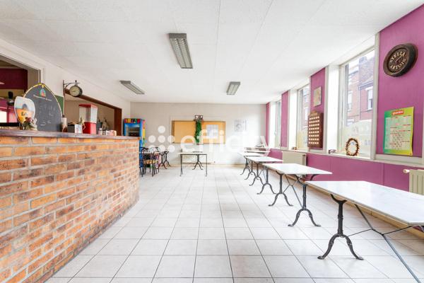 Immeuble
         9 pièces
        - 425 m² Exclusivité 208 000 €*