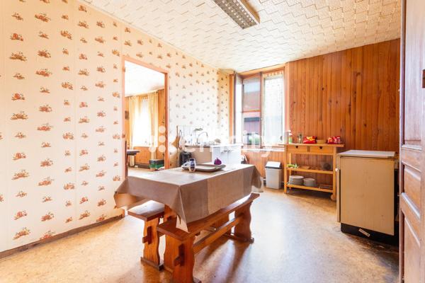 Immeuble
         9 pièces
        - 425 m² Exclusivité 208 000 €*