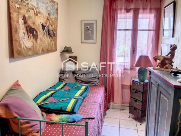 Appartement avec vue sur les montagnes.