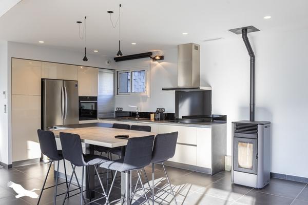 Maison à vendre |  Escoubès-Pouts |  4 pièces | 134 m²