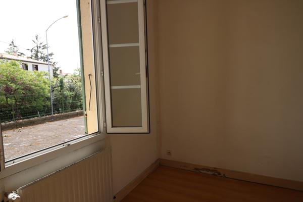 Maison De Village