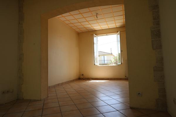 Maison De Village