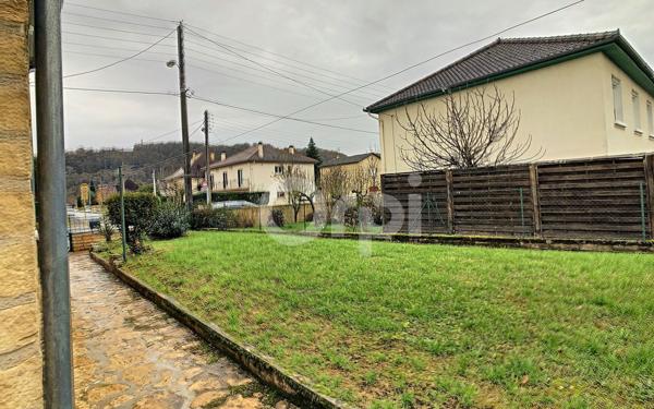 Maison à louer    4 pièces •  Terrasson-Lavilledieu