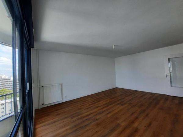 Appartement T5 à louer - 89 m² (réf : 519727)