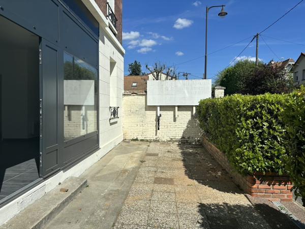 Local commercial Rueil Malmaison 1 pièce(s) 30 m2