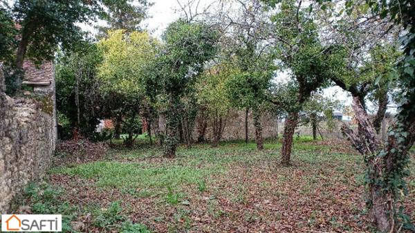 Grange en pierre à rénover sur terrain arboré de plus de 1000m2 à 5 minutes de Beaune La Rolande