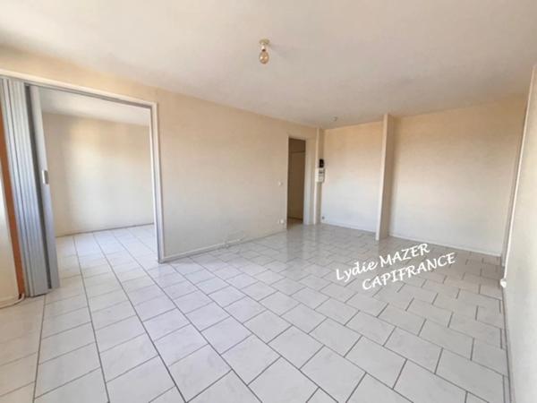 Appartement à vendre  pièces  (18)