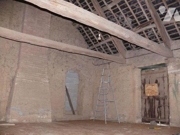 Au coeur d'un hameau situé à 10mn de l'axe Rennes/Saint Malo, maison à rénover offrant :
- au ...