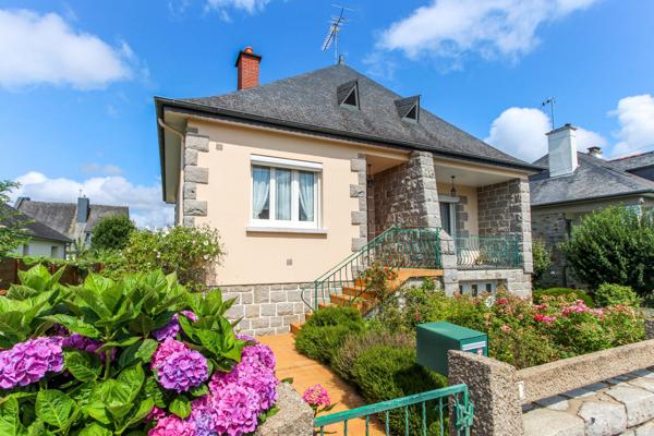 Vitré (35500) Maison sur sous sol avec jardin proche centre ville