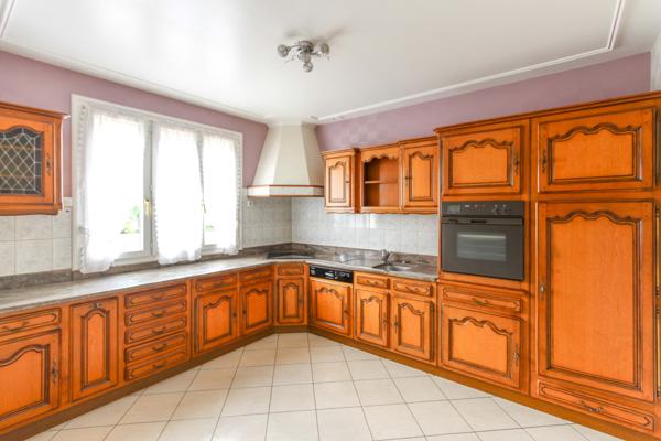 Vitré (35500) Maison sur sous sol avec jardin proche centre ville