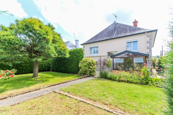 Vitré (35500) Maison sur sous sol avec jardin proche centre ville