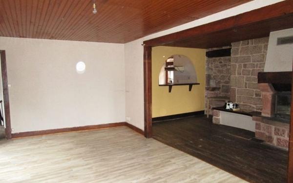 Maison à vendre    7 pièces •  Saint-Cyprien-sur-Dourdou