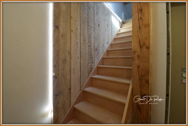 Secteur de ST-COUAT D'AUDE (11). Maison T5 style loft R+1  et Maisonnette T2 avec grand garage
