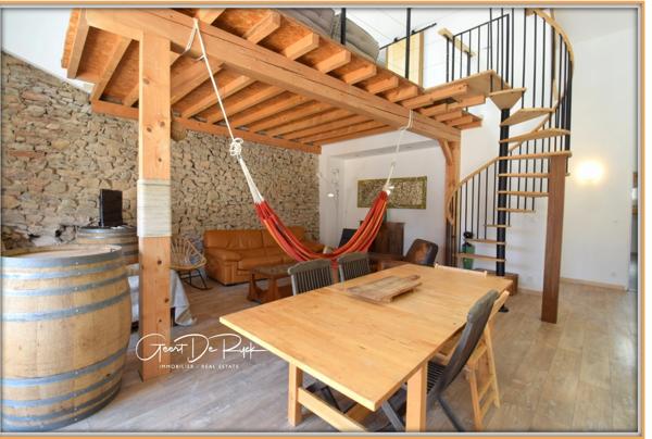 Secteur de ST-COUAT D'AUDE (11). Maison T5 style loft R+1  et Maisonnette T2 avec grand garage