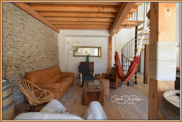 Secteur de ST-COUAT D'AUDE (11). Maison T5 style loft R+1  et Maisonnette T2 avec grand garage
