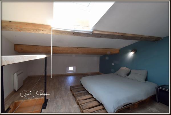 Secteur de ST-COUAT D'AUDE (11). Maison T5 style loft R+1  et Maisonnette T2 avec grand garage