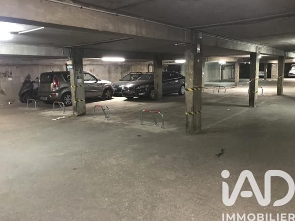 Parking à vendre 80 m² Paris 19