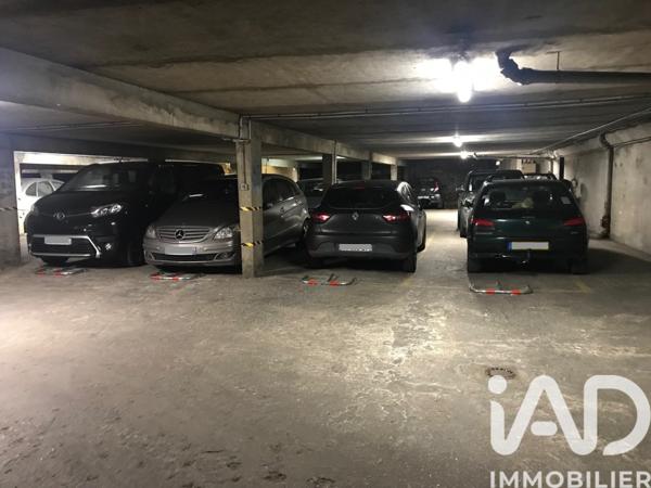 Parking à vendre 80 m² Paris 19
