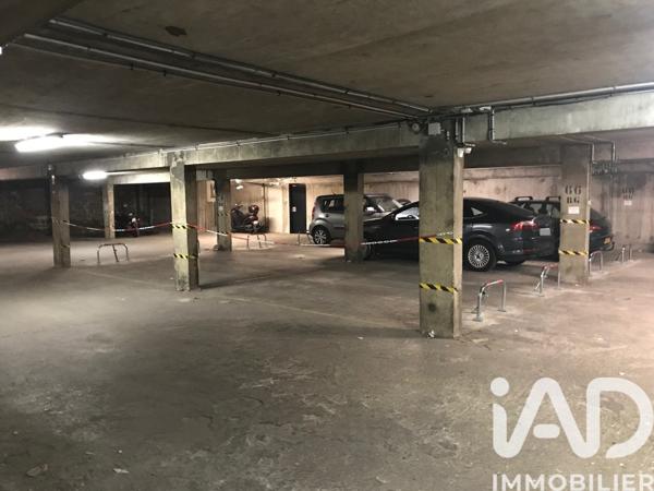 Parking à vendre 80 m² Paris 19