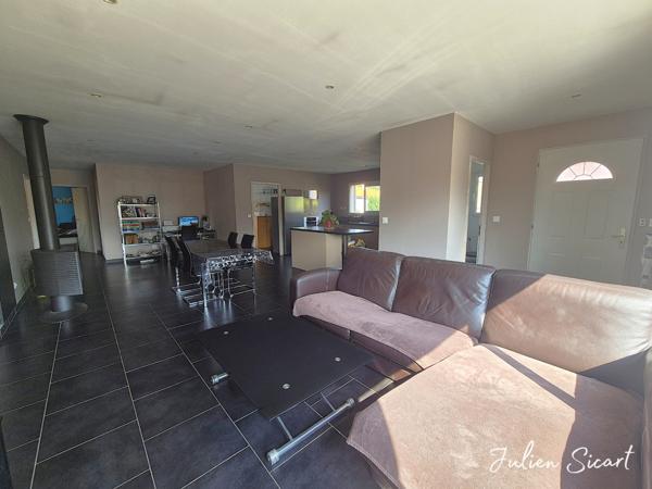 Villa 4 faces avec grand garage