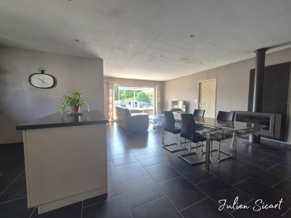 Villa 4 faces avec grand garage