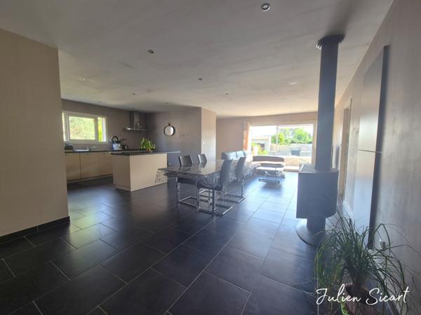 Villa 4 faces avec grand garage