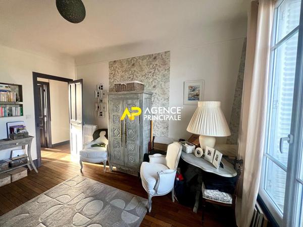 Appartement 2 pièces de 43m² en centre ville à 8 minutes da la gare d'Argenteuil €174 900 ** - Référence 4521