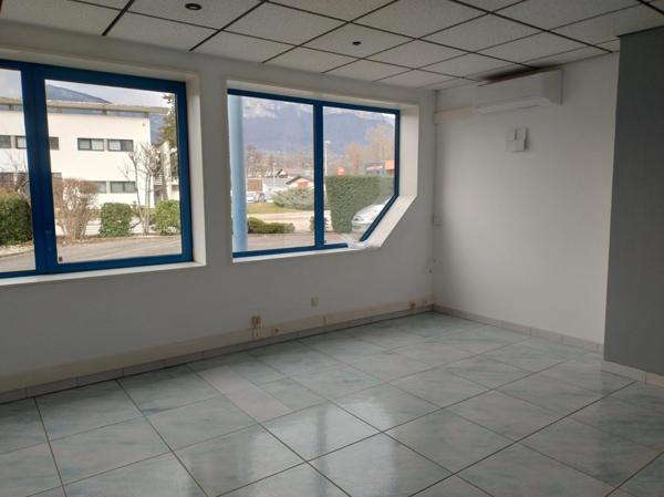 Dpt Savoie (73), à vendre CHALLES LES EAUX Ateliers et Bureaux
